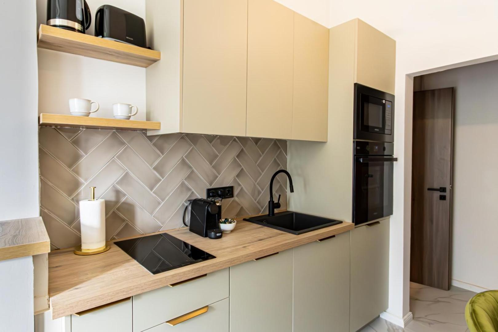 Oasis Apartment On The Broadway With Ac ブダペスト エクステリア 写真