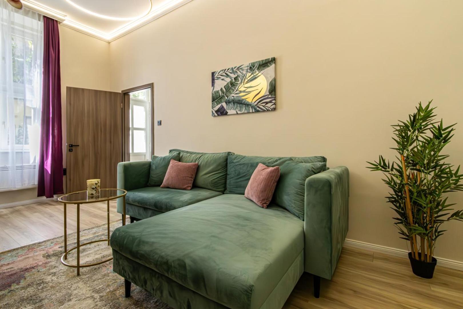 Oasis Apartment On The Broadway With Ac ブダペスト エクステリア 写真